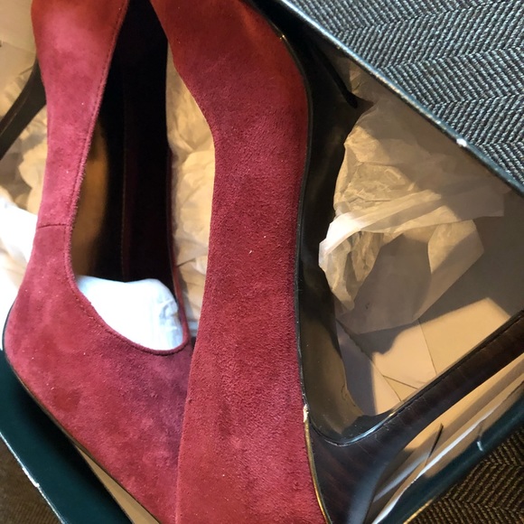 Ralph Lauren Shoes - Ralph Lauren Burgundy suede pumps